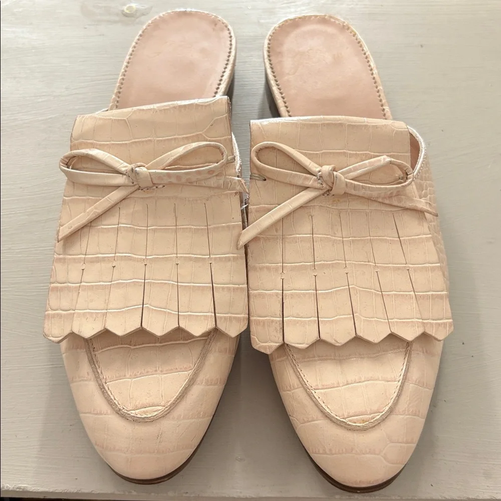 J. Crew Beige Embossed Leather Loafers Cream - Picture 1 of 5